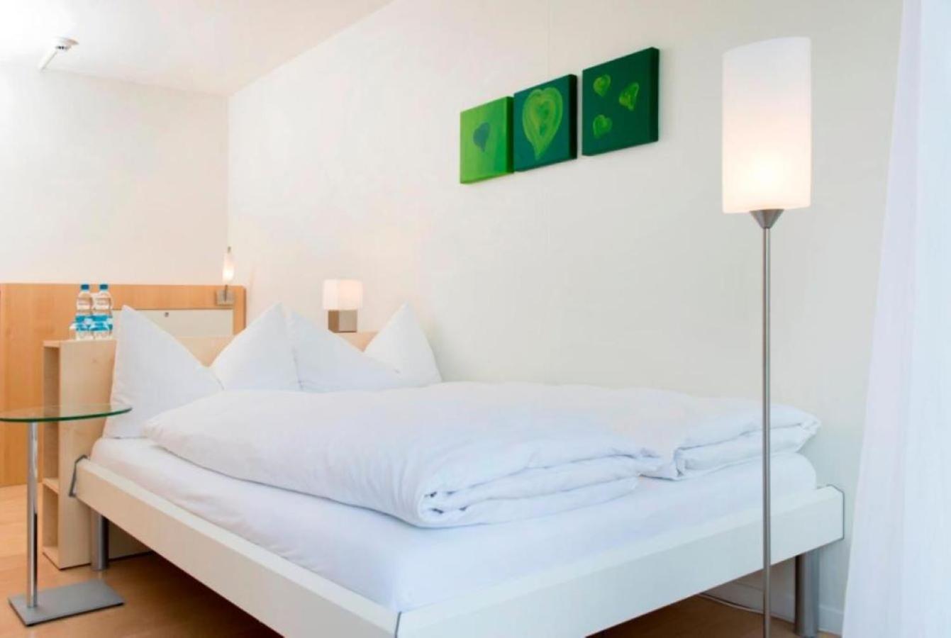 ABZ Spiez Hotel Seaside Zimmer foto