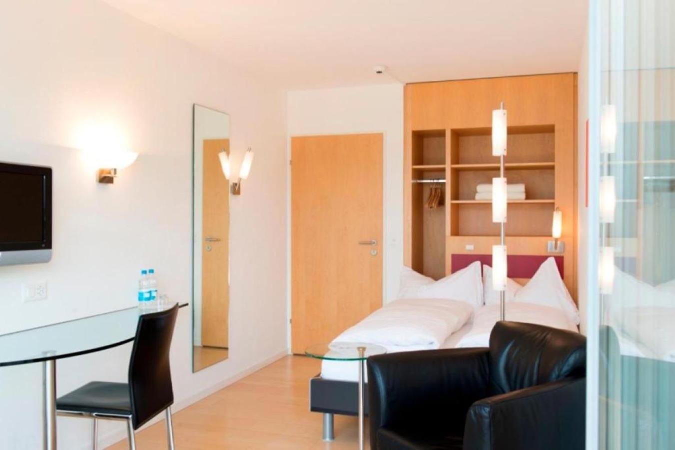 ABZ Spiez Hotel Seaside Zimmer foto